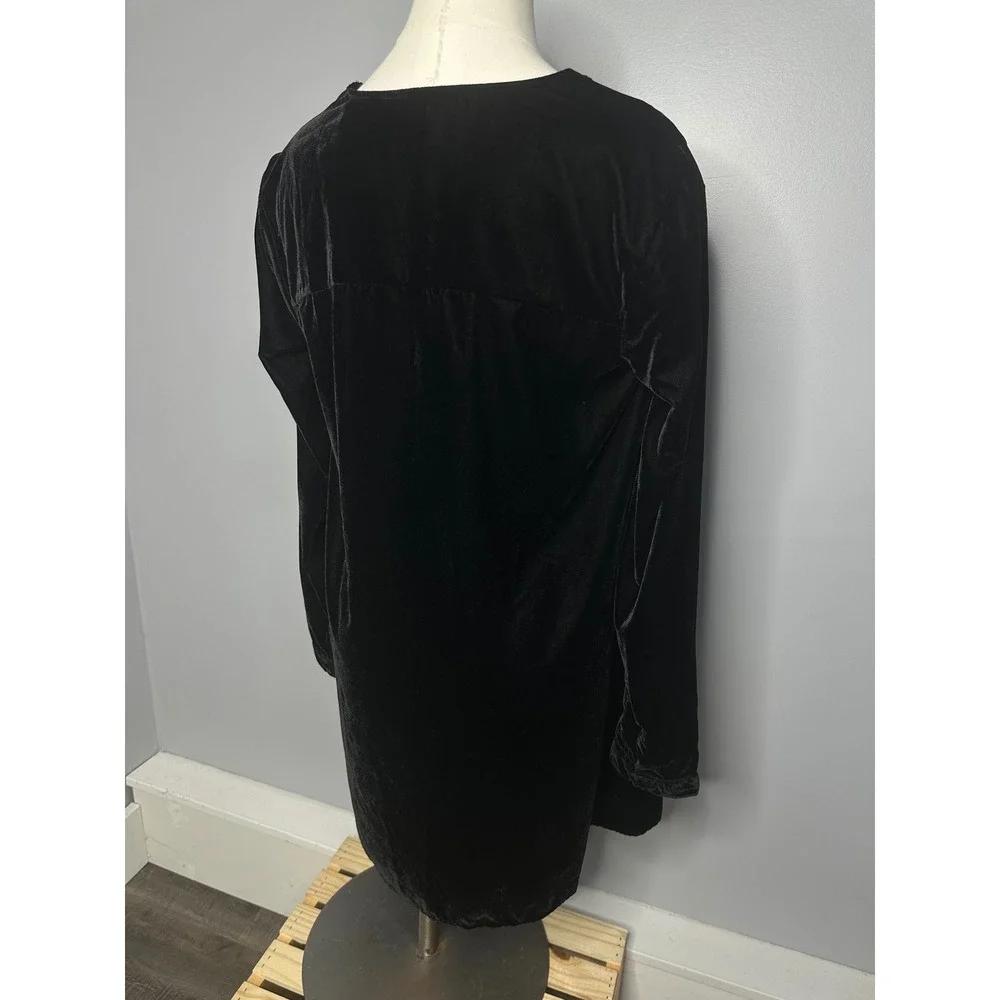 Free People Black Velvet Embroidered Floral Tunic Top V-Neck Long Sleeve Small